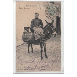 LES PYRENEES : Pays Basque - la laitière - très bon état