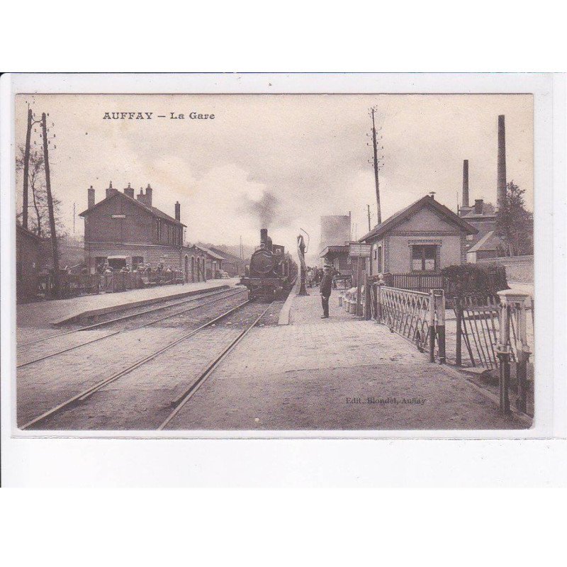 AUFFAY: la gare, train - très bon état