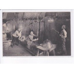 ROUGEMONT: intérieur de la verrerie, le soufflage - très bon état