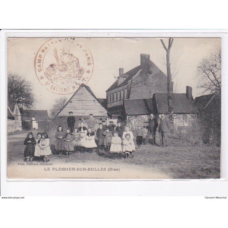 LE PLESSIS-sur-BULLES: personnages, scène de village - très bon état