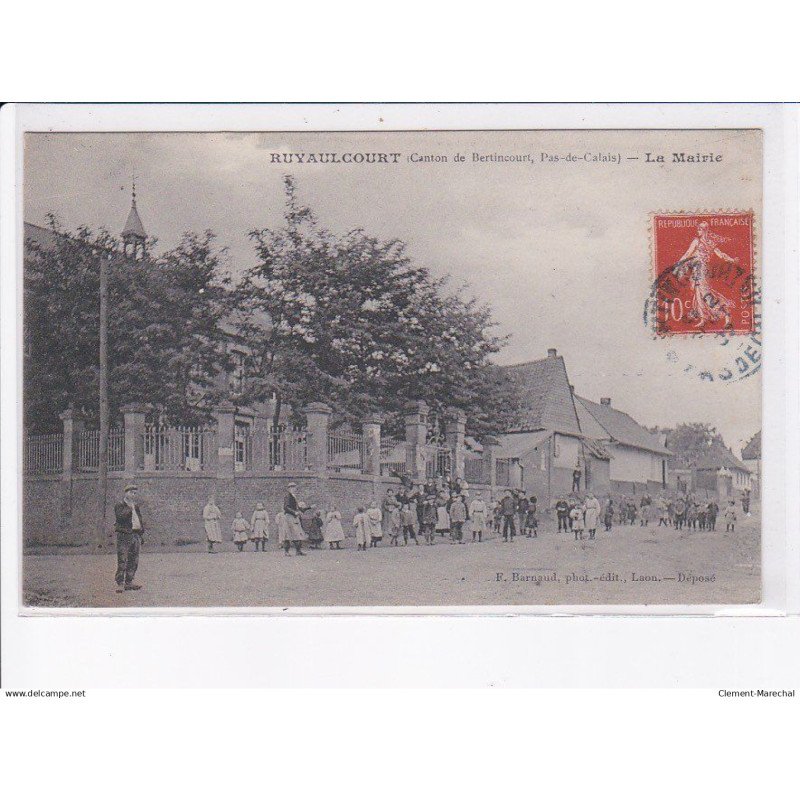 RUYAULCOURT: la mairie - très bon état