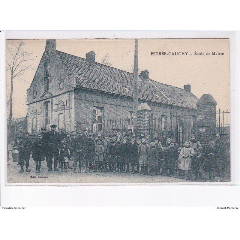 ESTREE-CAUCHY: école et mairie - très bon état