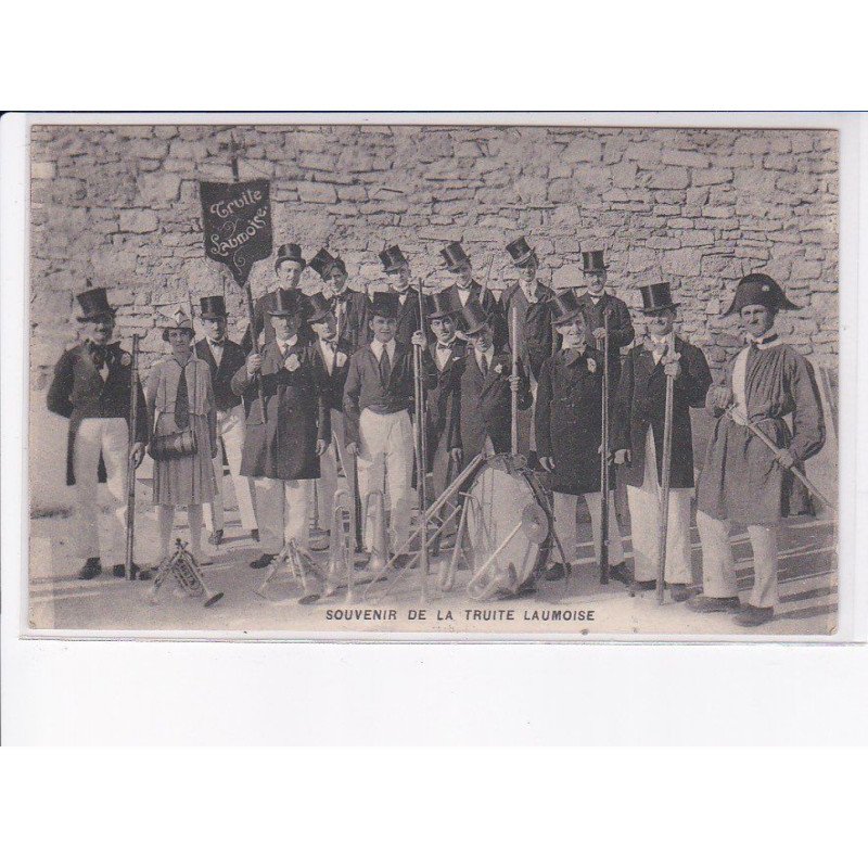 LES LAUMES: souvenir de la truite laumoise - très bon état