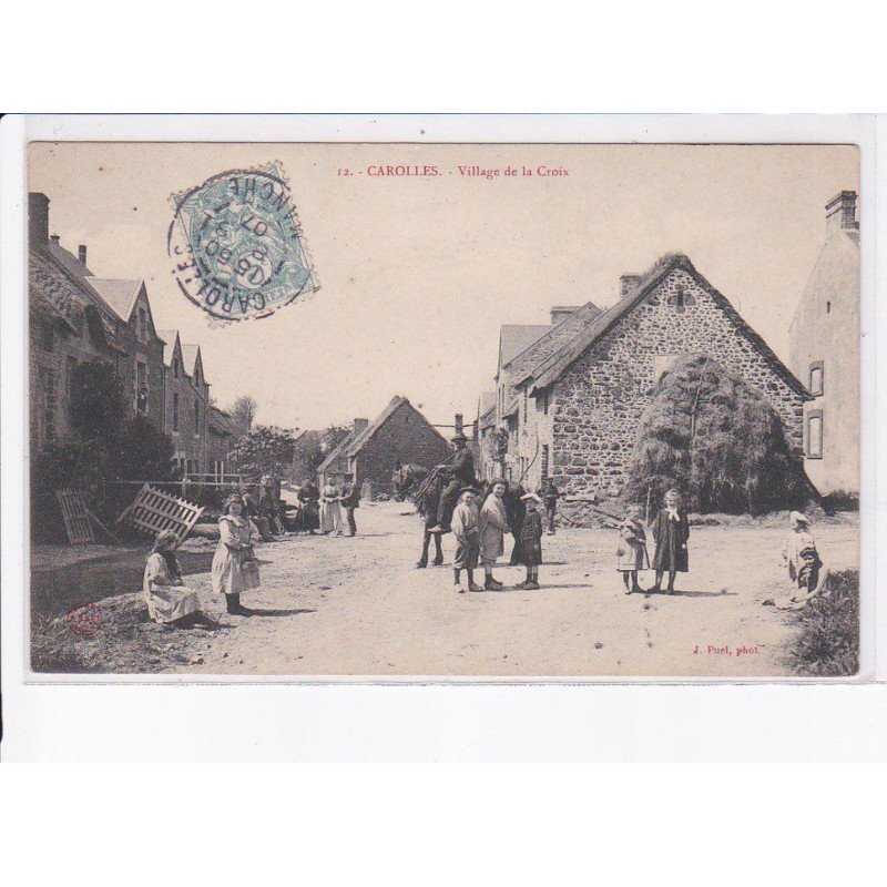 CAROLLES: village de la croix - très bon état