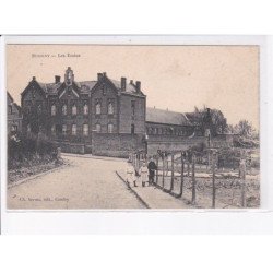 BUSIGNY: les écoles - très bon état