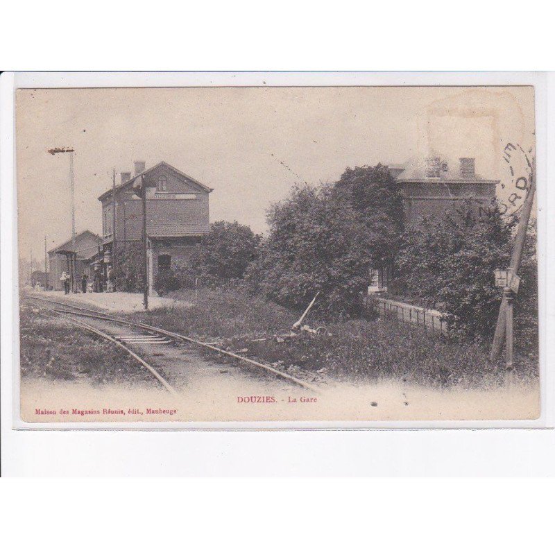 DOUZIES: la gare - très bon état