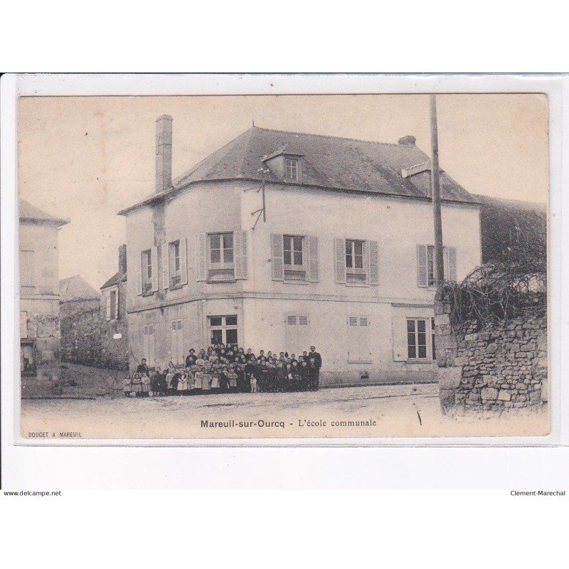 MAREUIL-sur-OURCQ: l'école communale - très bon état