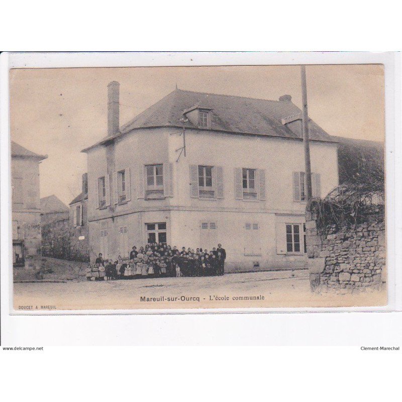 MAREUIL-sur-OURCQ: l'école communale - très bon état