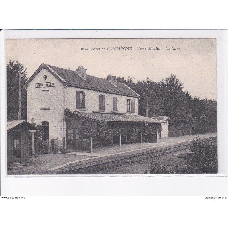 VIEUX MOULIN: la gare - très bon état