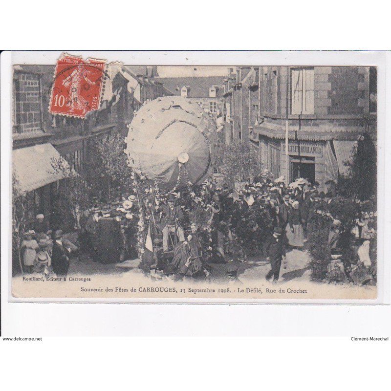 CARROUGES: souvenir des fêtes, 1908, le défilé, rue du crochet - très bon état