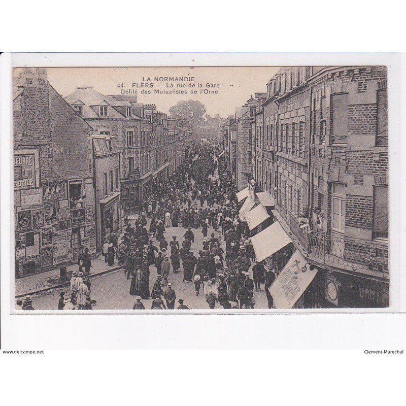 FLERS: la rue de la gare, défilé des mutualistes de l'orne - très bon état
