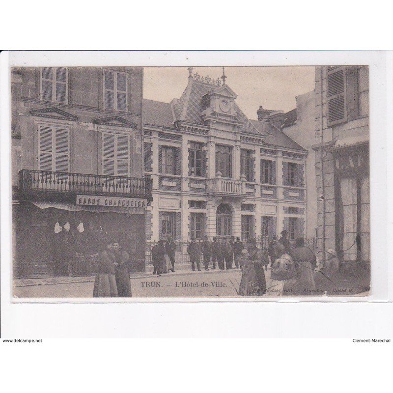 TRUN: l'hôtel-de-ville - très bon état