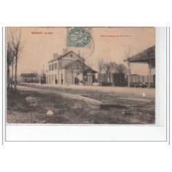 WASSIGNY : la gare - état (trous)
