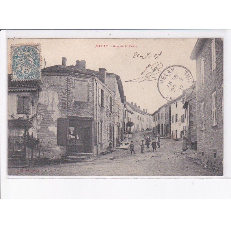 MELAY: rue de la poste - très bon état