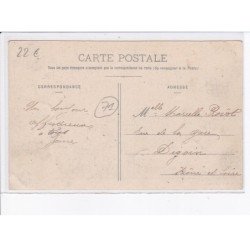 MELAY: rue de la poste - très bon état