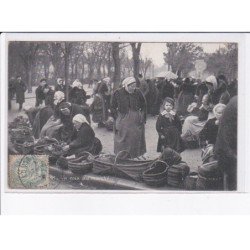LE MANS: un coin du marché - très bon état