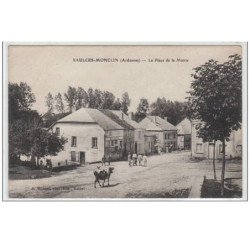 SAULCES-MONCLIN : la place de la mairie - très bon état