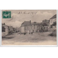 SAULCES-MONCLIN : la place de la mairie - état