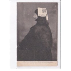 OUESSANT: étude des coiffes de bretagne - très bon état