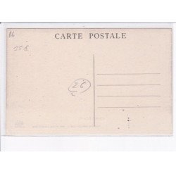 CREST: crest-revue, costumes personnages - très bon état