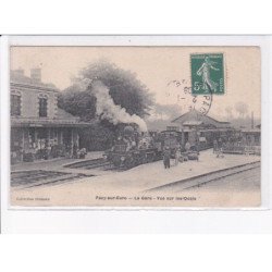PACY-sur-EURE: la gare, vue sur les quais, train - très bon état