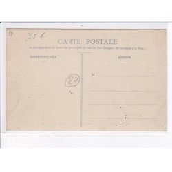 PACY-sur-EURE: l'hôtel du lion d'or le jour de la fête des fleurs, café de l'hôtel wolff - très bon état