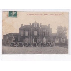 PITRES: mairie et maison d'école - très bon état