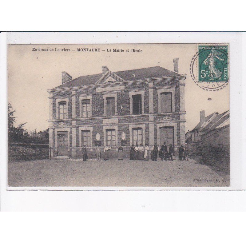MONTAURE: la mairie et l'école - très bon état