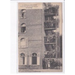 SAINT-LOUIS-de-la-MULOTIERE: futurs pompiers au grand escalier de sauvetage - état