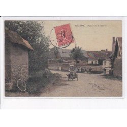 TOURNY: place du chesnay - très bon état