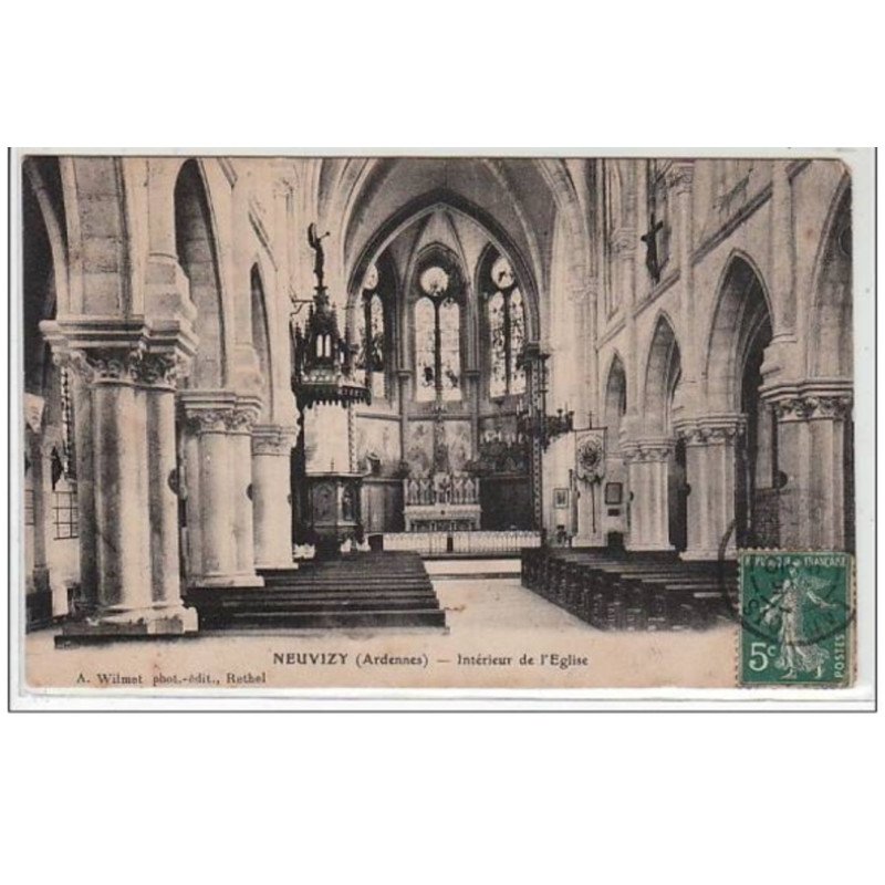 NEUVIZY : intérieur de l'église - très bon état