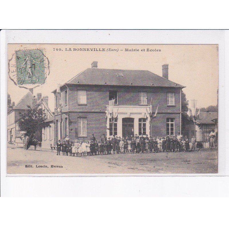 LA BONNEVILLE: mairie et écoles - très bon état