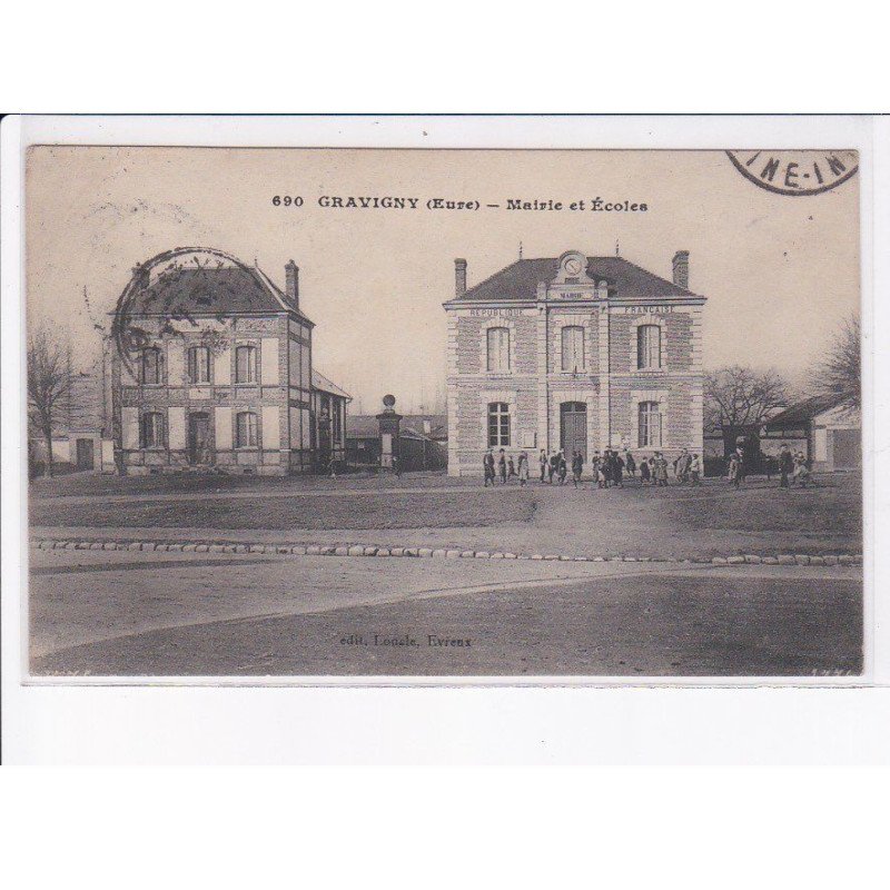 GRAVIGNY: mairie et écoles - très bon état
