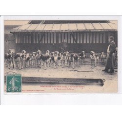 BEAUMONT-le-ROGER: chasse saint-hubert, la meute avant la soupe - très bon état