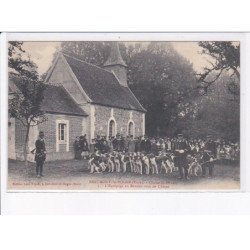 BEAUMONT-le-ROGER: chasse saint-hubert, l'équipage au rendez-vous de chasse - très bon état