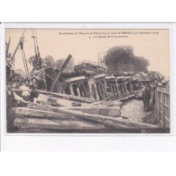 BERNAY: déraillement de l'express de cherbourg en gare de bernay 1910, dessous de locomotive - très bon état