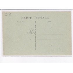 SAINT-PIAT: rue principale - très bon état