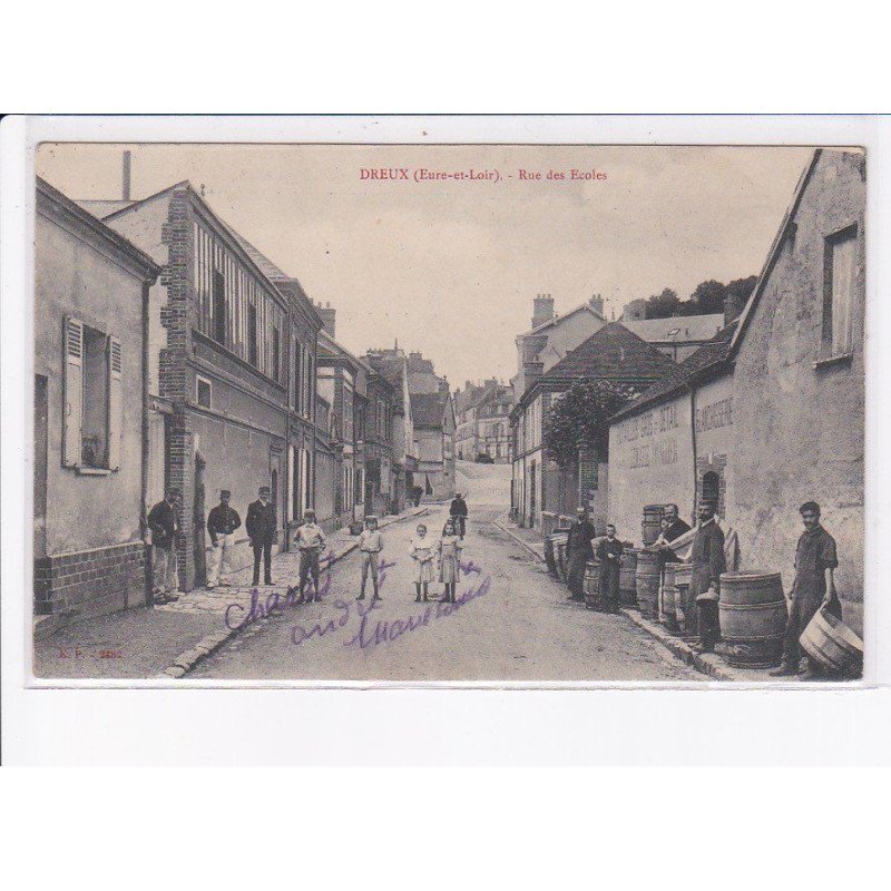 DREUX: rue des écoles - très bon état