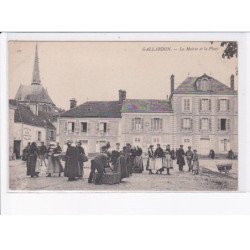 GALLARDON: la mairie et la place - très bon état