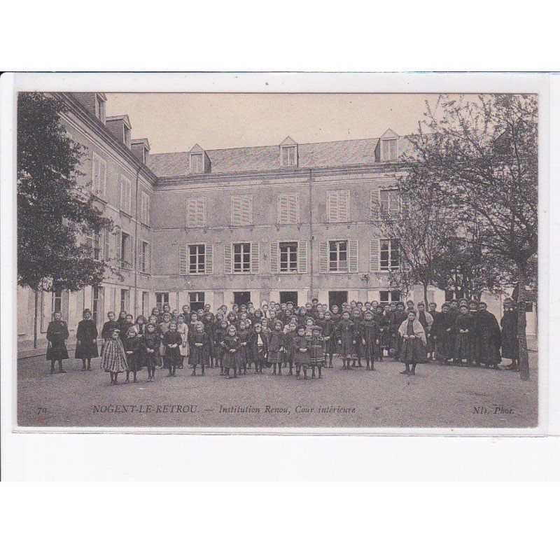 NOGENT-le-ROTROU: institution renou, cour intérieure - très bon état