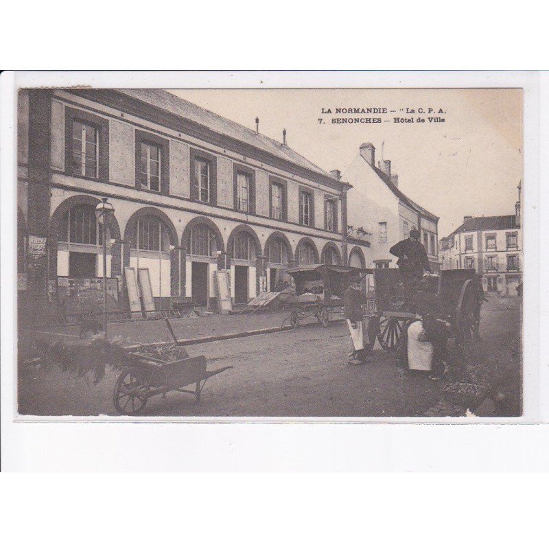 SENONCHES: hôtel de ville - très bon état