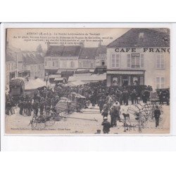 AUNEAU: le marché hebdomadaire du vendredi - très bon état