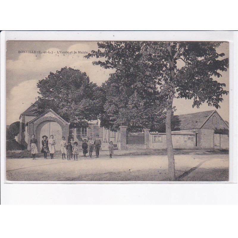 BONVILLE: l'école et la mairie - très bon état