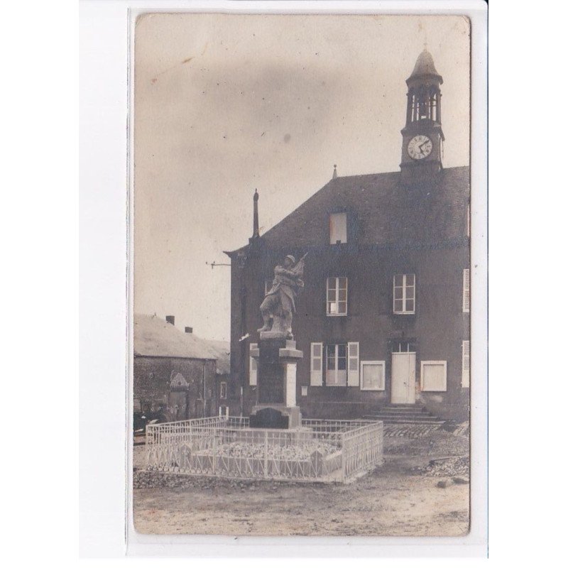 POURRUS aux BOIS: monument militaire - très bon état