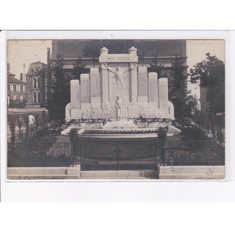 RETHEL: monument aux morts - très bon état