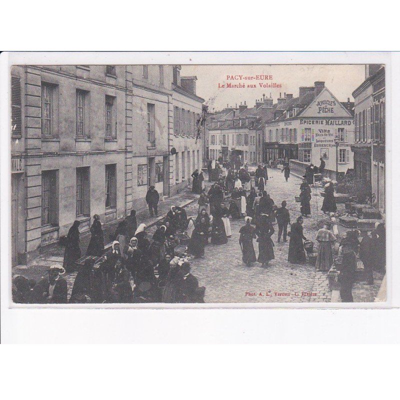 PACY-sur-EURE: le marché aux volailles - très bon état