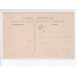 VERT: la cour et les dortoirs de la colonie scolaire - très bon état