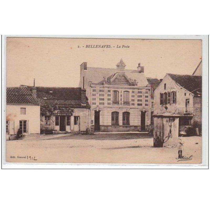BELLENAVES - la poste - très bon état