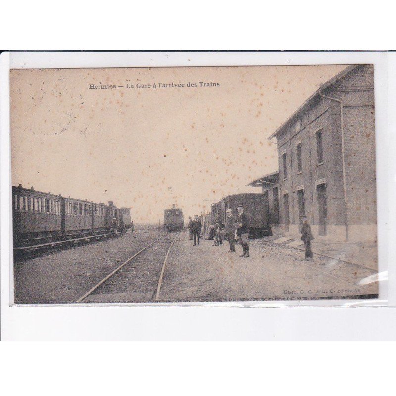 HERMIES: la gare à l'arrivée des trains - état