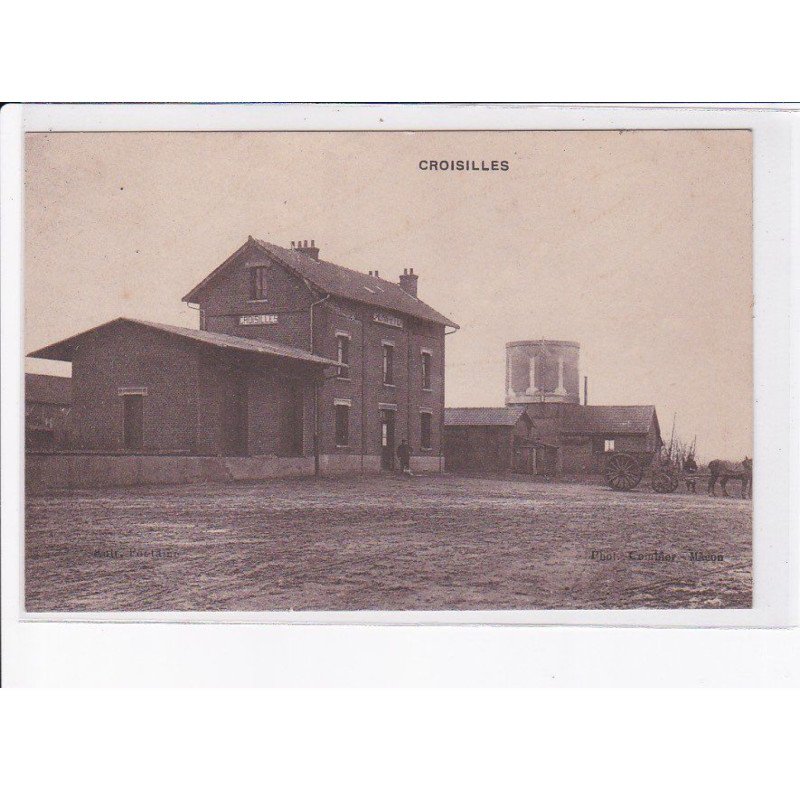 CROISILLES: la gare - très bon état